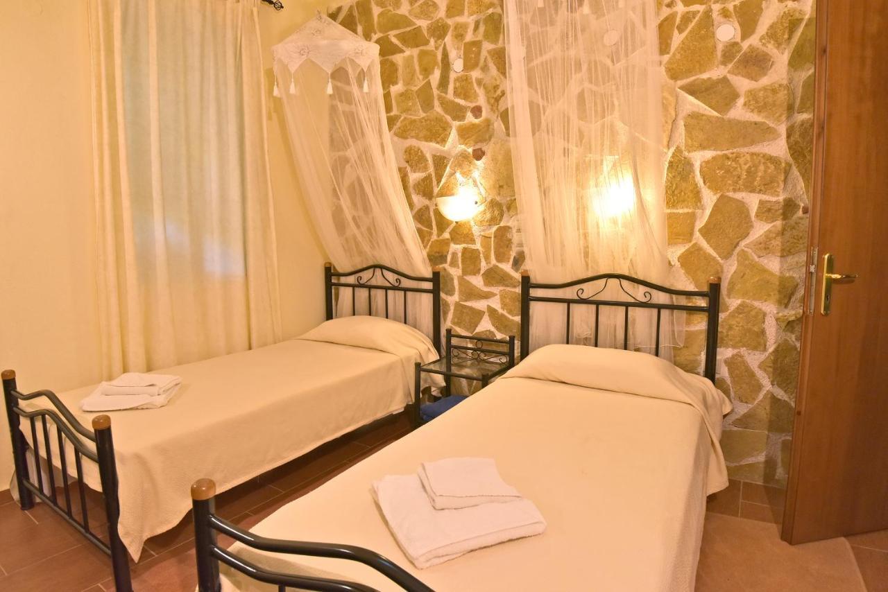Villa Olive Farm Agia Marina Esterno foto